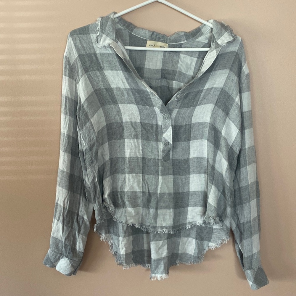 cloth & stone Gray and White Plaid Button-Down Top